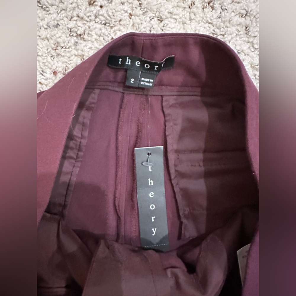 NWT Theory straight cropped burgundy leg pants - Picture 4 of 10